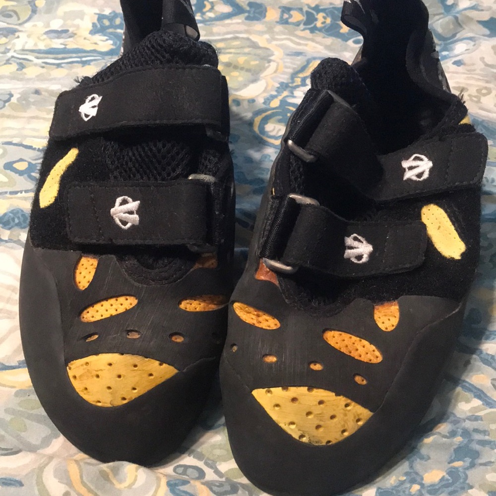 evolv Rock Climbing Shoes